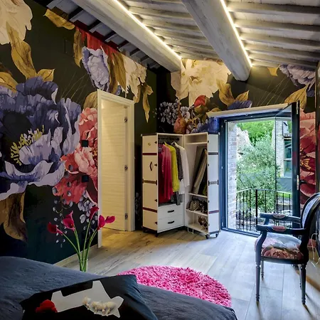 Villa Casalino Galassi 4&2, Emma *